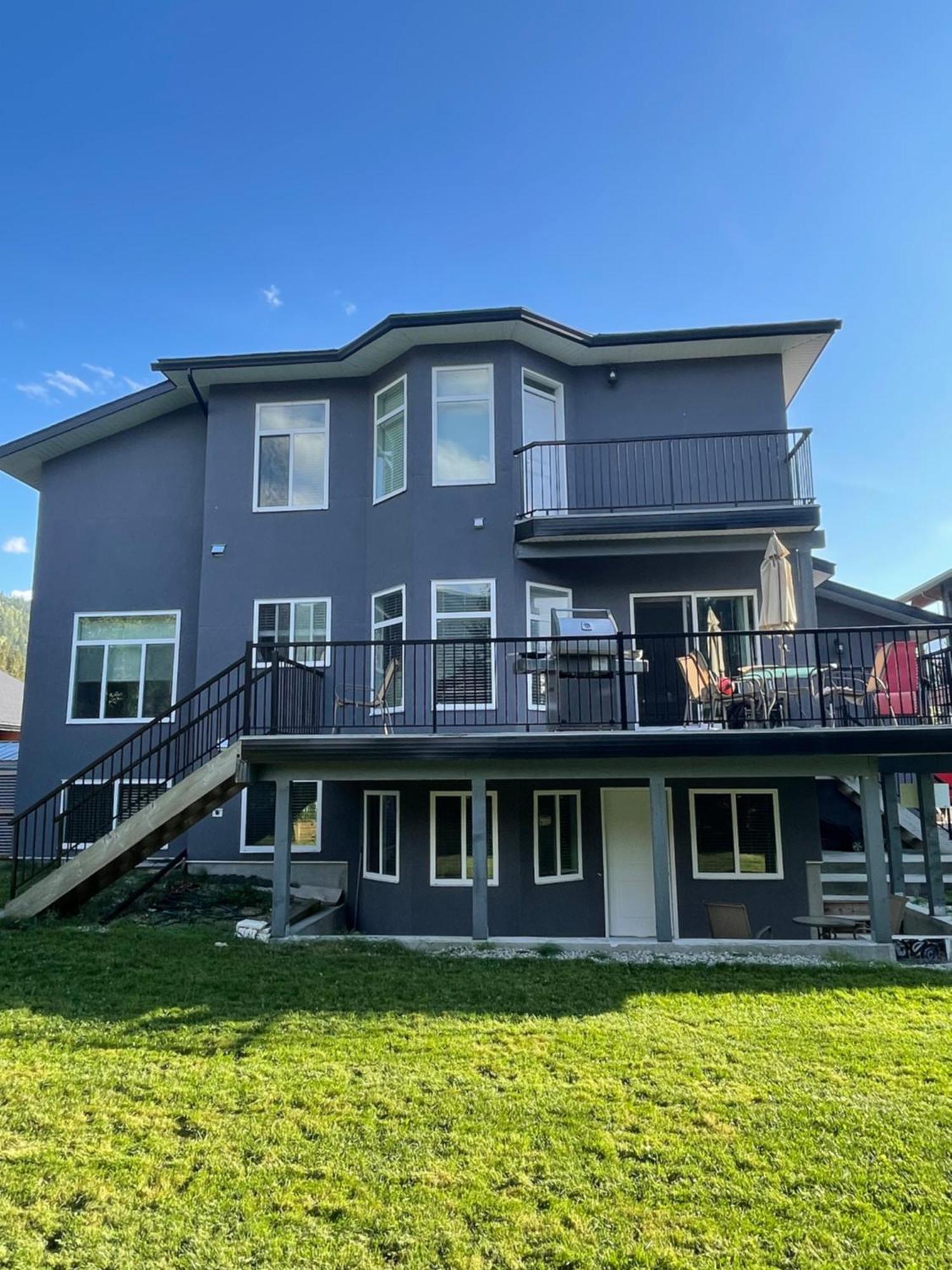 2 Bedroom Suite With Full Kitchen Revelstoke Extérieur photo